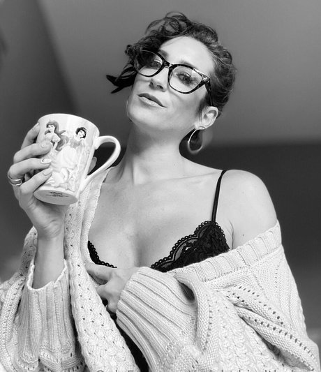 ydcbehindthelens hot model images