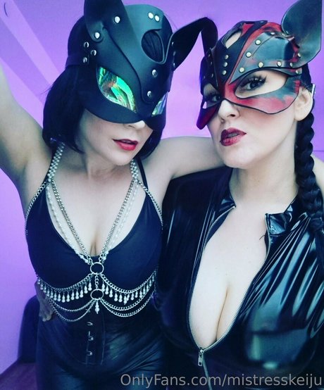 mistresskeiju model nude img