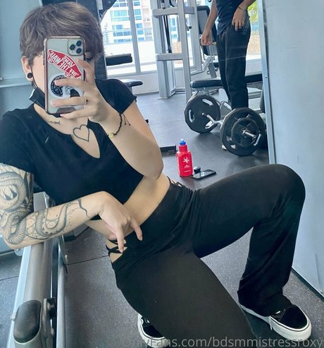 bdsmmistressroxy hot pornstar photos