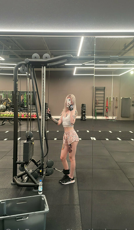 itscutiepiesade pornstar nice image