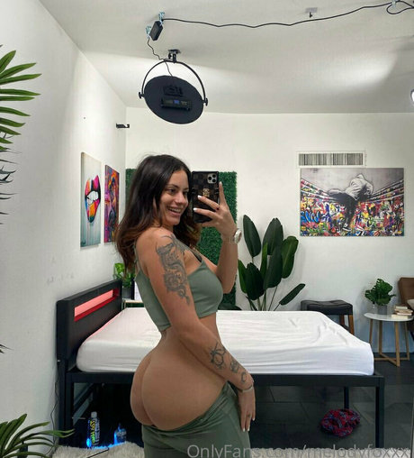 melodyfoxxx top profile image