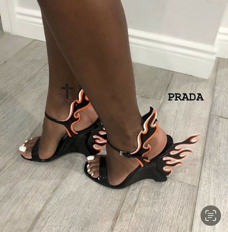 Bernice Burgos art actress gallery