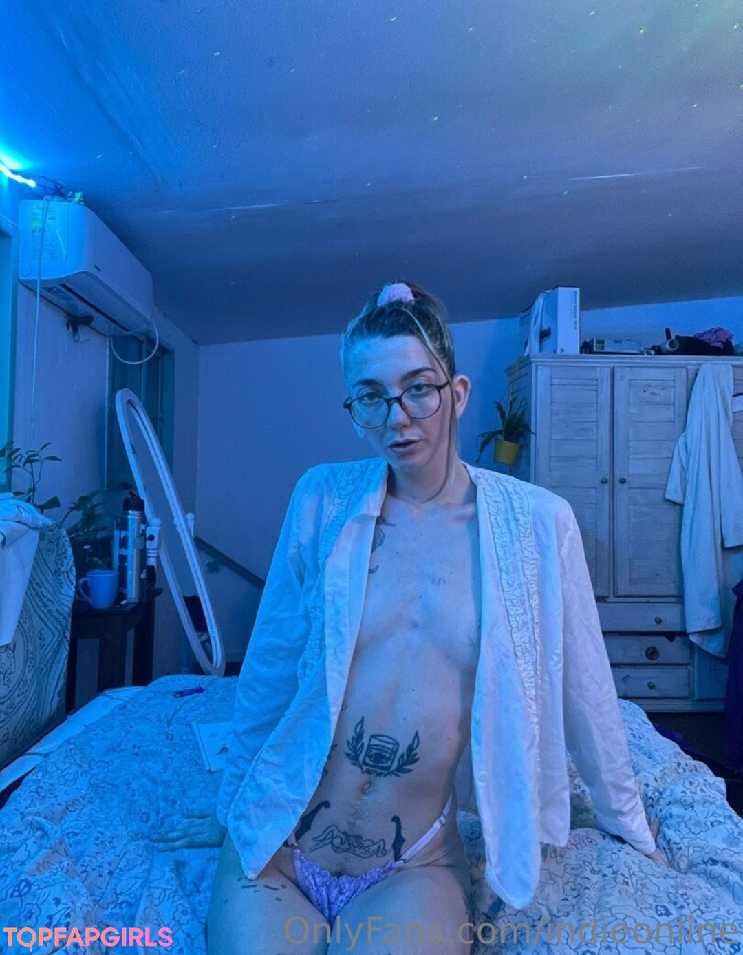 indieonline model nude galleries