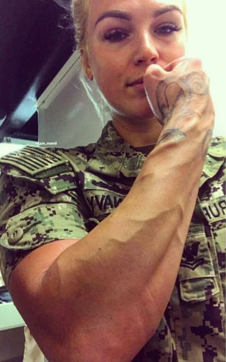 gun mamii art pornstar archive