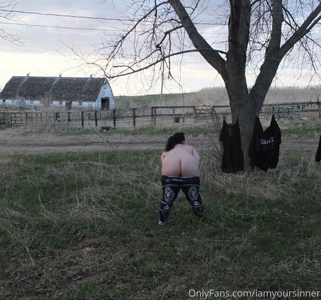 iamyoursinner star pornographic galleries