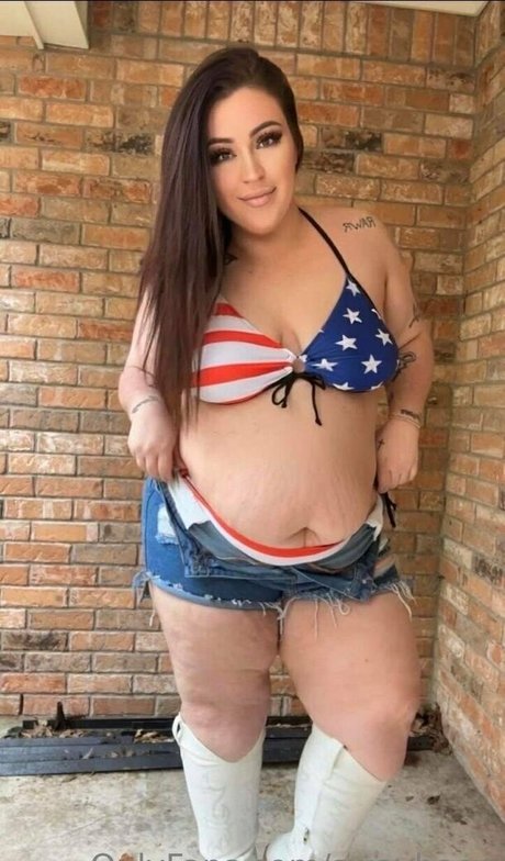 skinny brunette onlyfans nude galleries