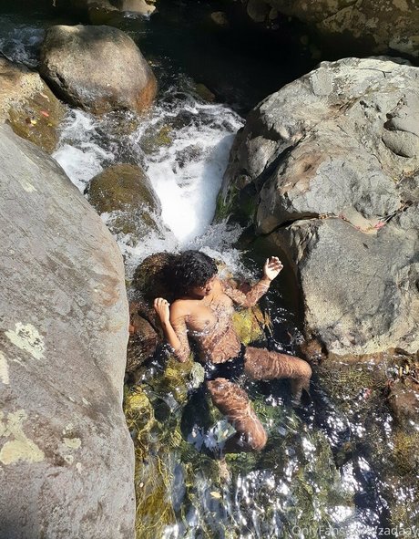 busty teen onlyfans nice pictures