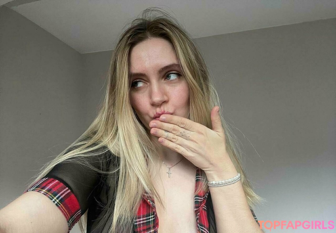 british blonde onlyfans hd galleries