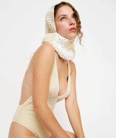 Ava Pearlman model free img