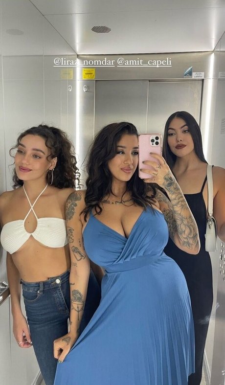 blonde midget onlyfans adult pic