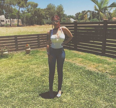 hot asian onlyfans hot nude photos