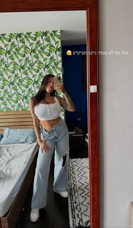 May Bakshi nudes pornstar image