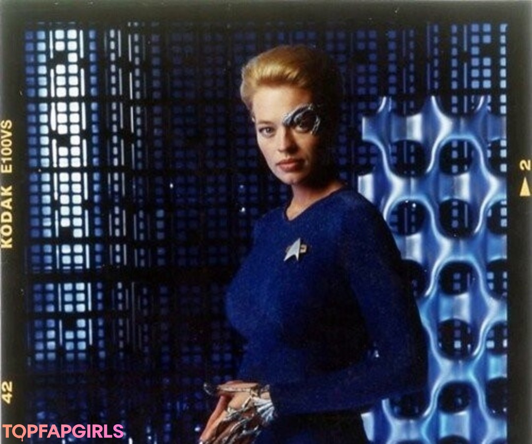 Jeri Ryan pornstar beautiful photo
