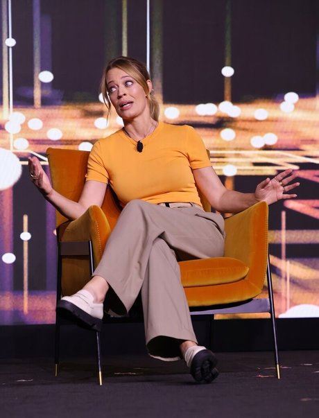 Jeri Ryan model nudes photo