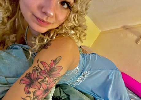 thicnpretty free pornstar picture