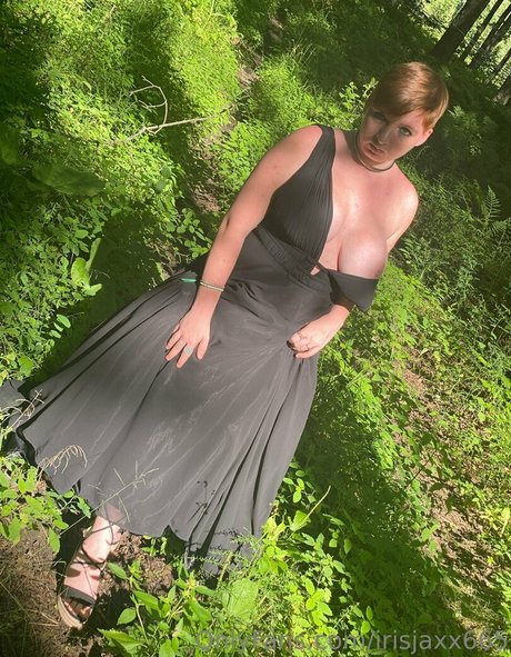 irisjaxx665 naked actress photos