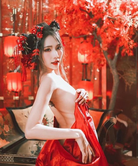 ebony cumshot onlyfans beautiful naked pictures