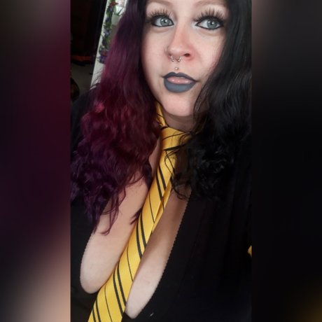 Coral Nebulaaa adult actress image