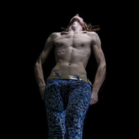 Prettytonedforanemo model art pics