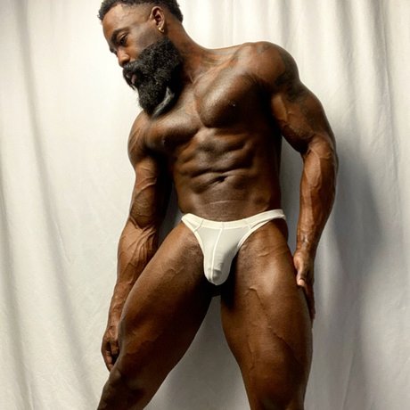 Proadonis model nude images