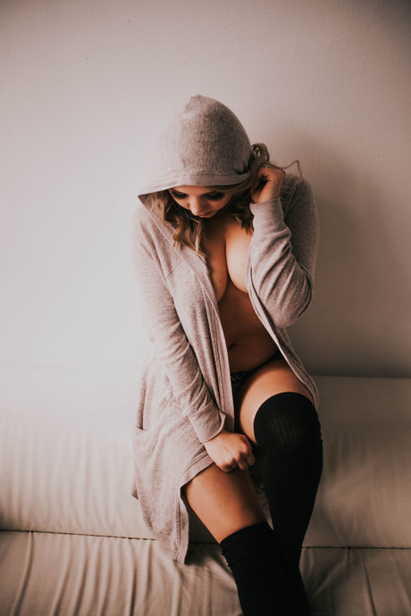 Demi Nicole model pics