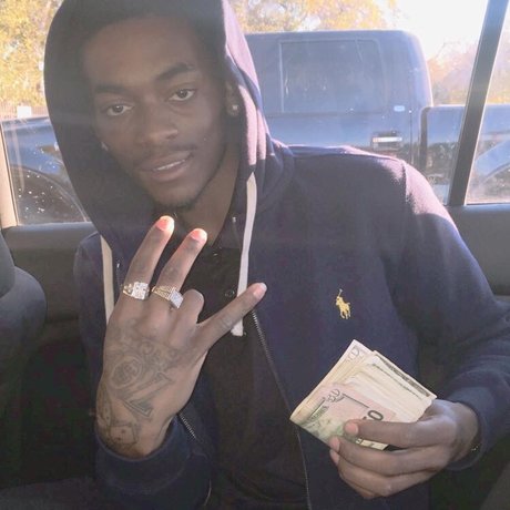 KGdaGOAT star nude archive