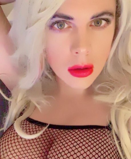 Crossdresser Barcelona erotic star img