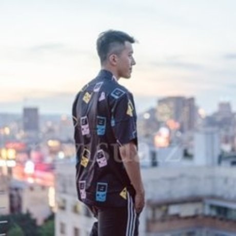 r r visualz xxx star img