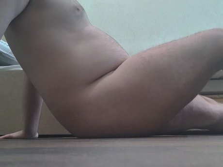 DeerBear nude pornstar image