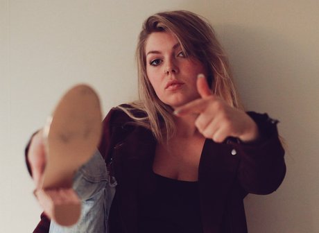 Equestrian Queen Sasja Luna_ model adult pics