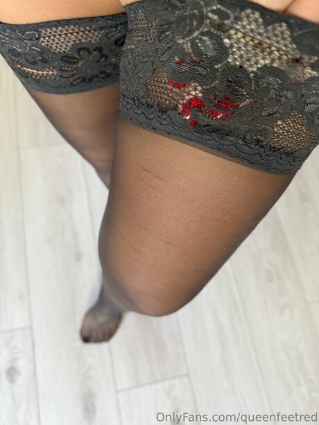 Queenfeetred star porn pics
