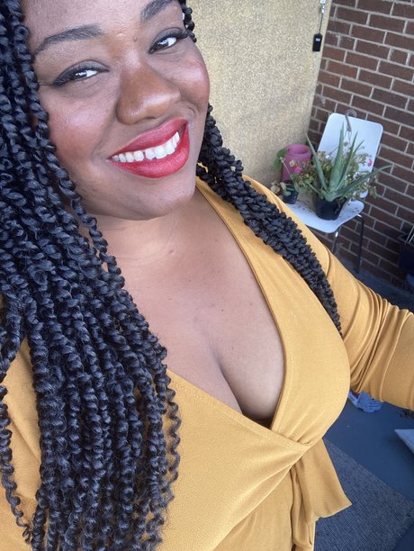 _Queen Crystal_ pornstar top picture