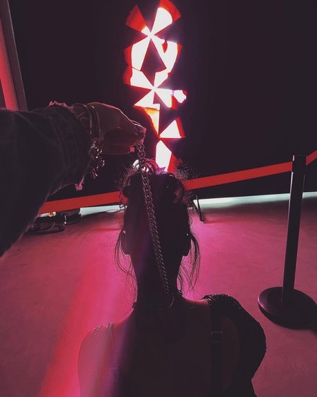 BWRHLE nude model pictures