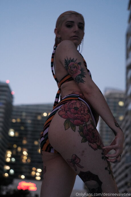 DollFaceDesy sex pornstar pictures