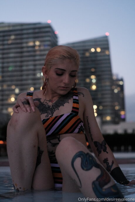 DollFaceDesy erotic model pictures