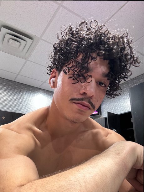 K D top profile image