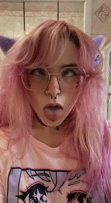 Razzberry Maddiey star nudes gallery