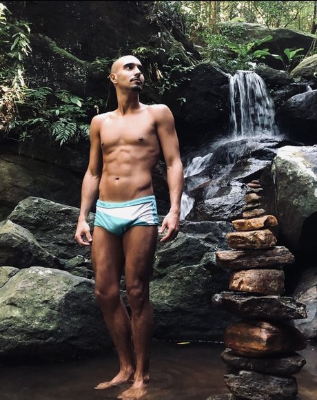 Renan Fernandes sexy star gallery