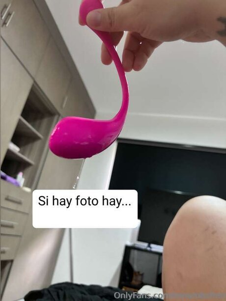 Rena MBS sex model photo