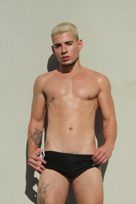 Alejandro_ star naked gallery