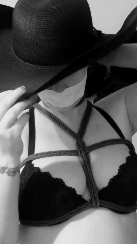 ebony orgasm onlyfans naked archive