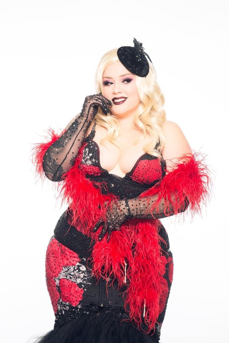 Ruby Tesla nude model pics