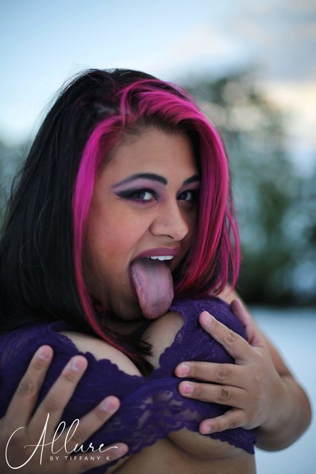 Curvy and fun_ sexy pornstar photo