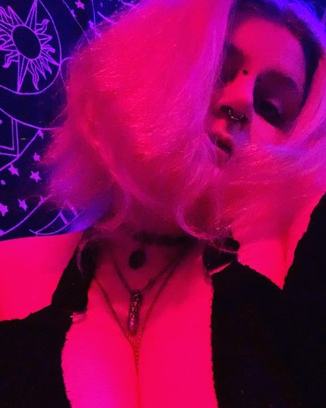 Roxy Bliss model pic