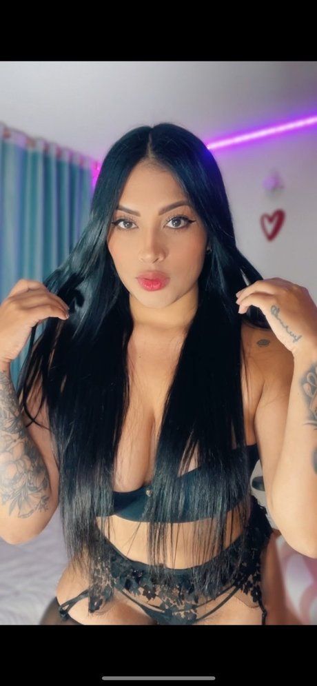 Rouze high quality pornstar pic