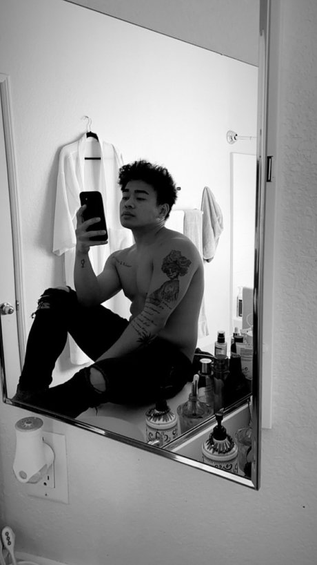 DUMPTRUCK pretty star pic