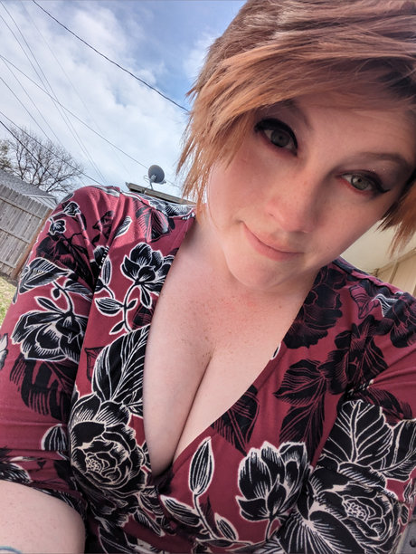 Sexy saltine_ pornstar naked picture