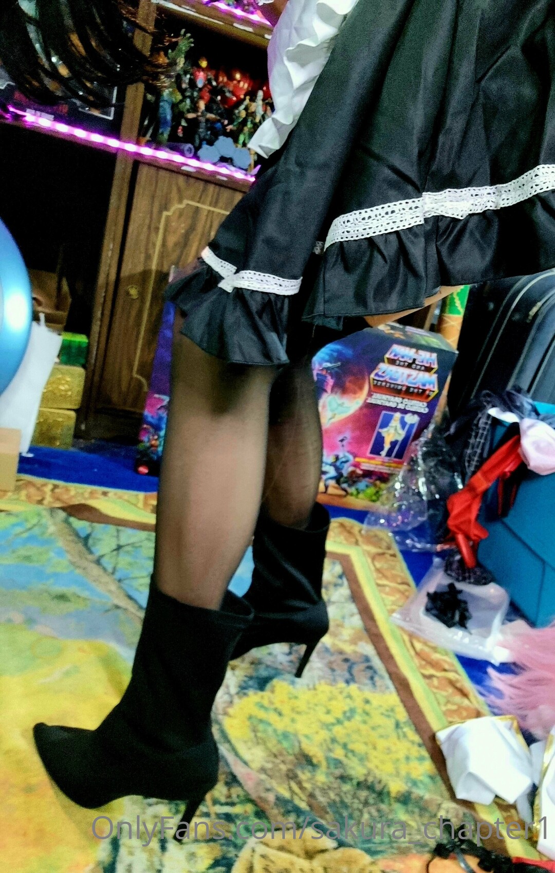 Waifu Karen Sakura hot star gallery