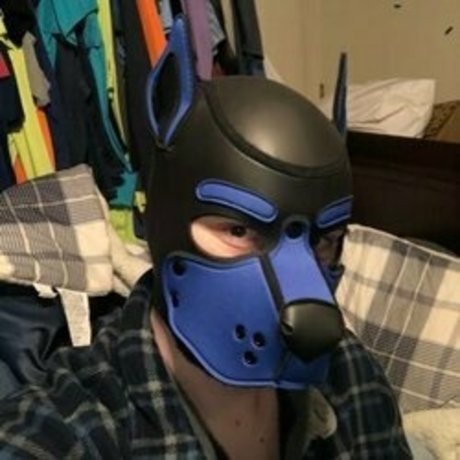 SafariKyle model pornographic pic