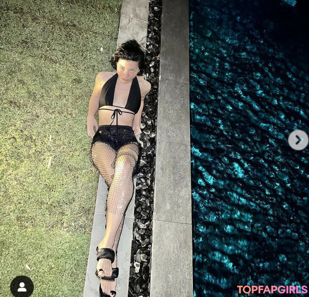 Merve Bolugur xxx actress pics